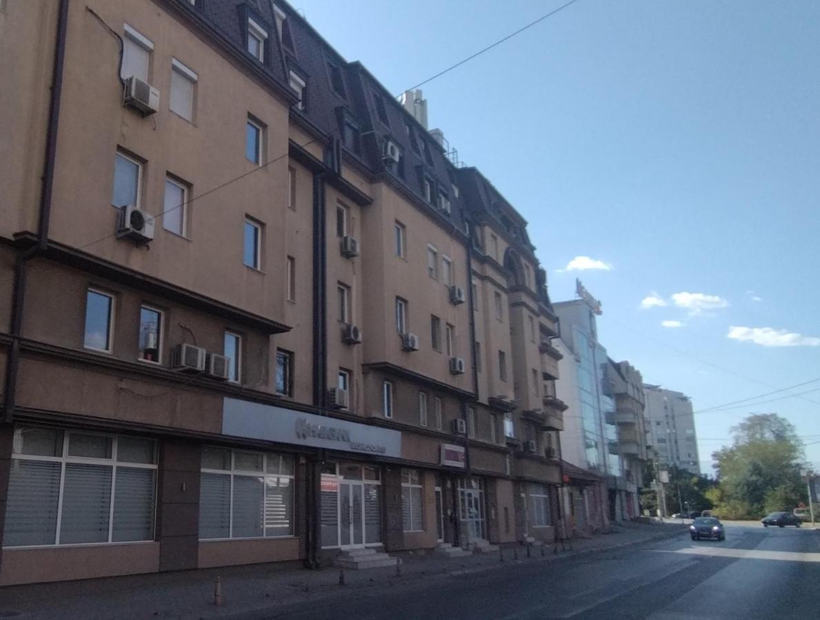 Jani Apartment 2 City Center Скопие Екстериор снимка
